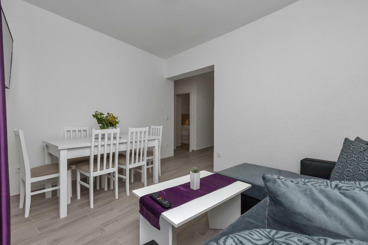 Apartmani Daniela พอดโกรา ภายนอก รูปภาพ